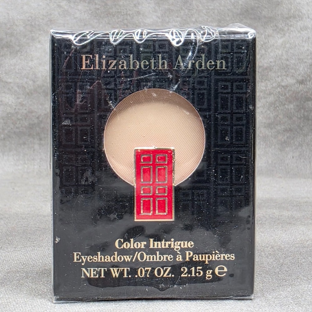Elizabeth Arden Eyeshadow  Color Intrigue VANILLA 01  .07‎ New, Sealed